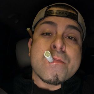 Meet your Posher, Efren